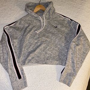 Hollister long sleeve crop top